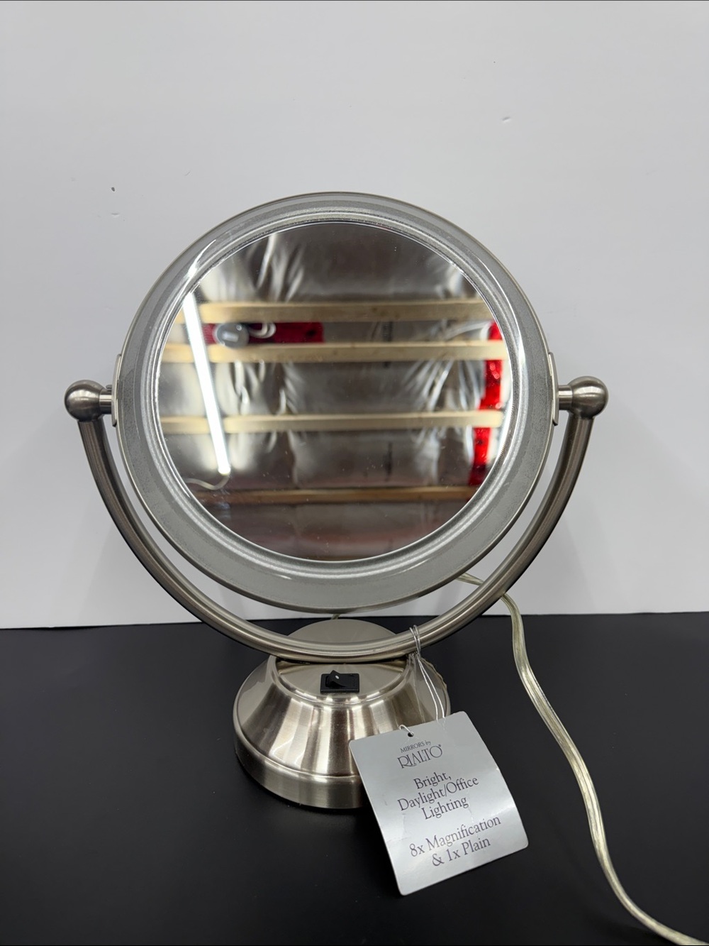 Rialto Lighted Make Up Mirror 8x Magnification 1x Regular Image